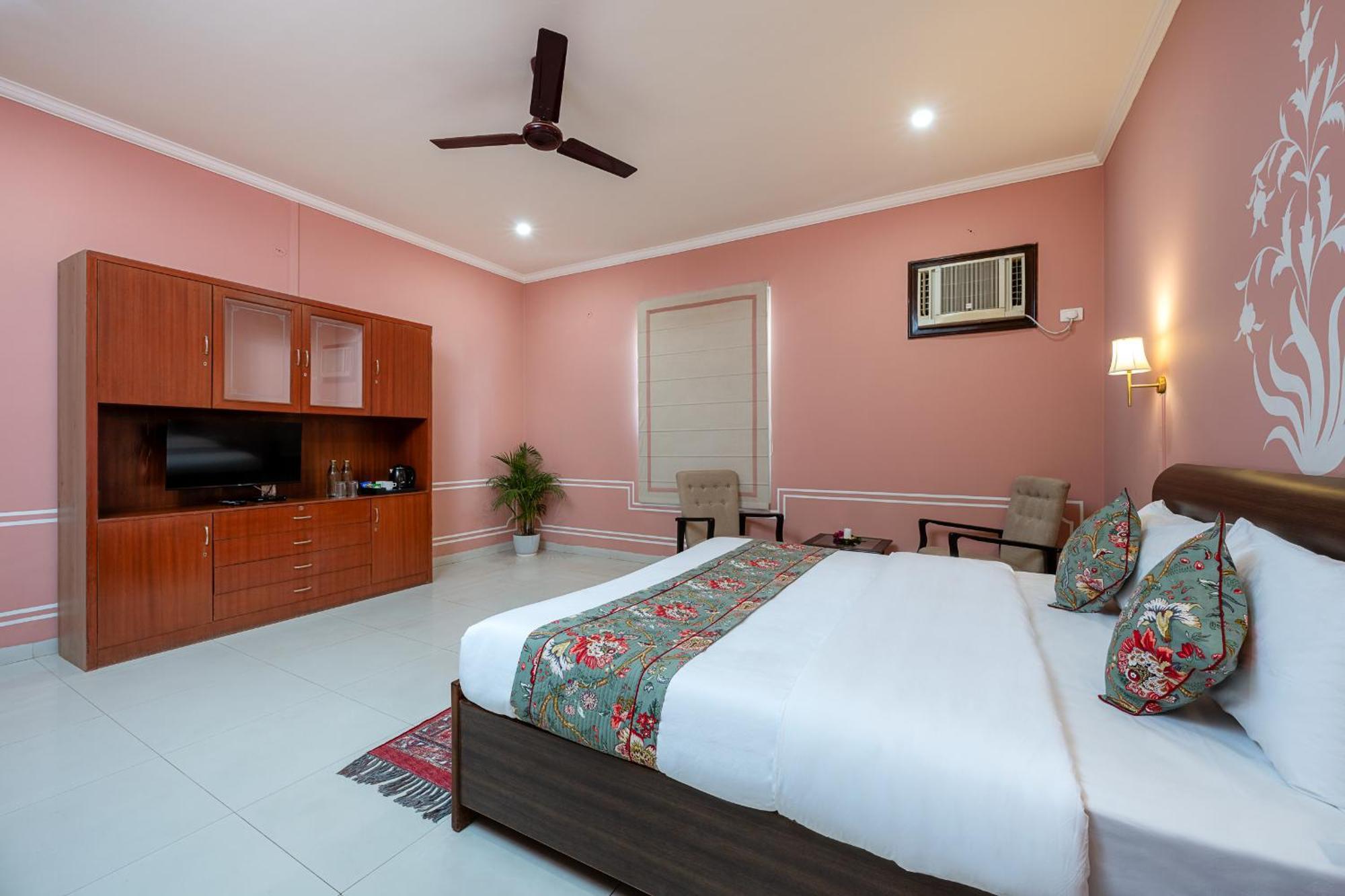 Nine Palms Resort Jaipur Eksteriør billede