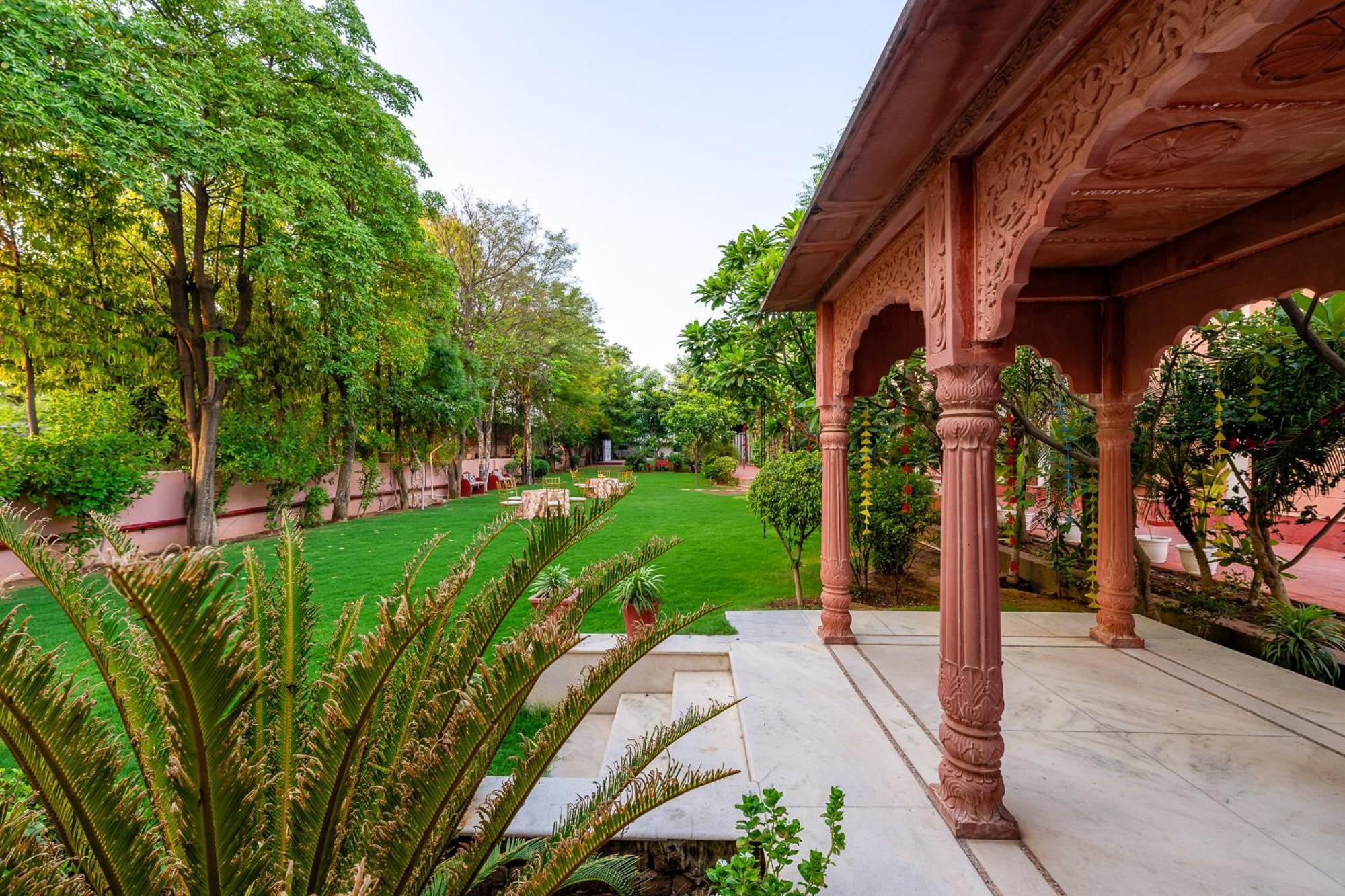 Nine Palms Resort Jaipur Eksteriør billede